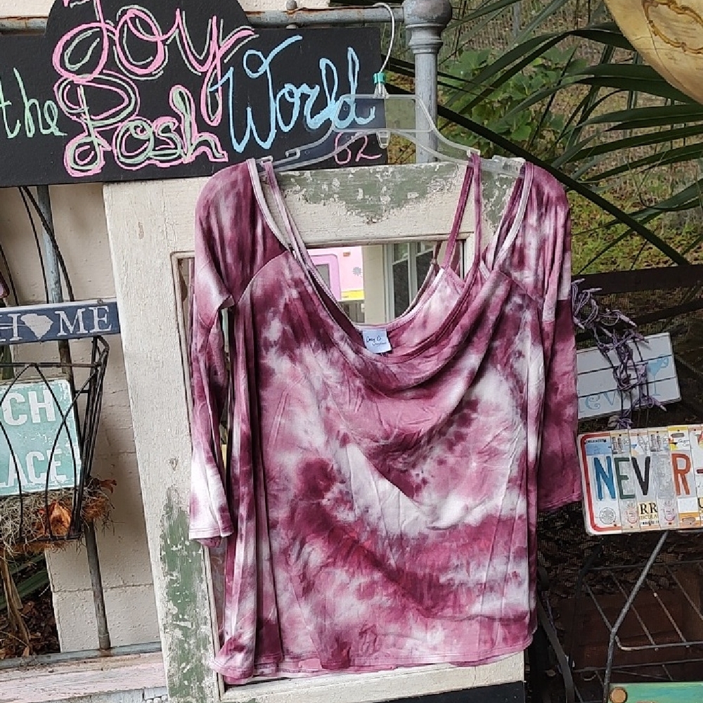 Cozy Casual Maroon Tie-Dye Long Sleeve Top